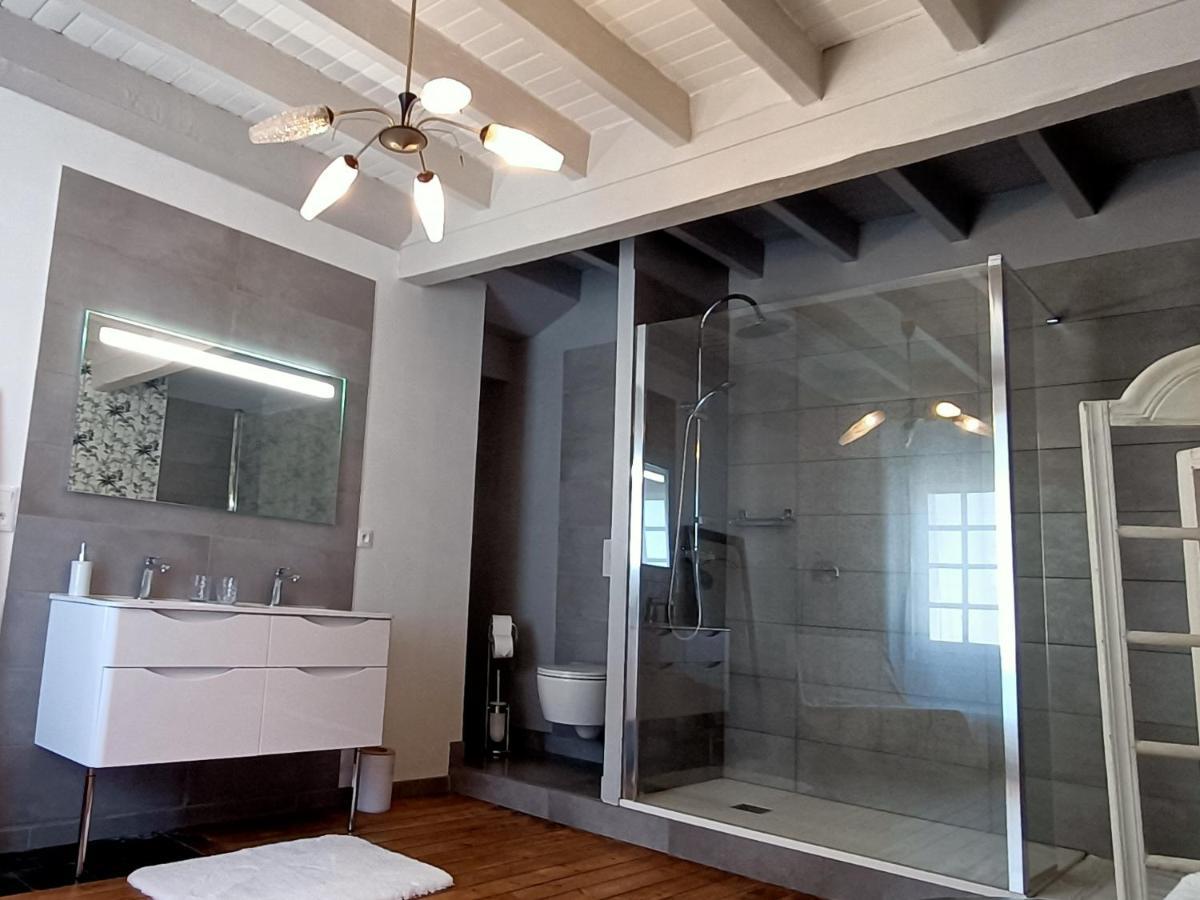 Chambre Triple avec Salle de Bains